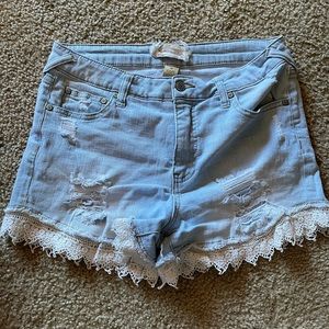 Woman’s shorts